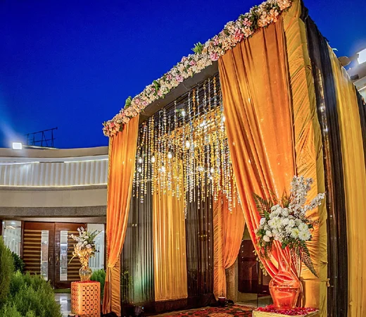 Farm Houses for Wedding in Delhi